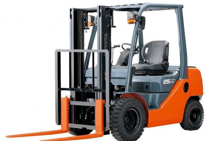 Аренда погрузчика TOYOTA  02-8FG15 V3000