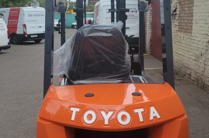 Автопогрузчик Toyota 7FG23