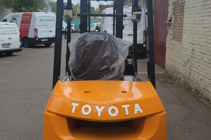 Автопогрузчик Toyota 02-7FGJ35